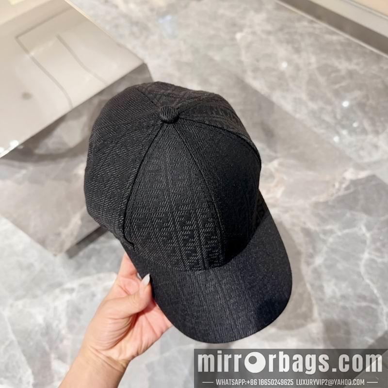 Fendi Hat 041702