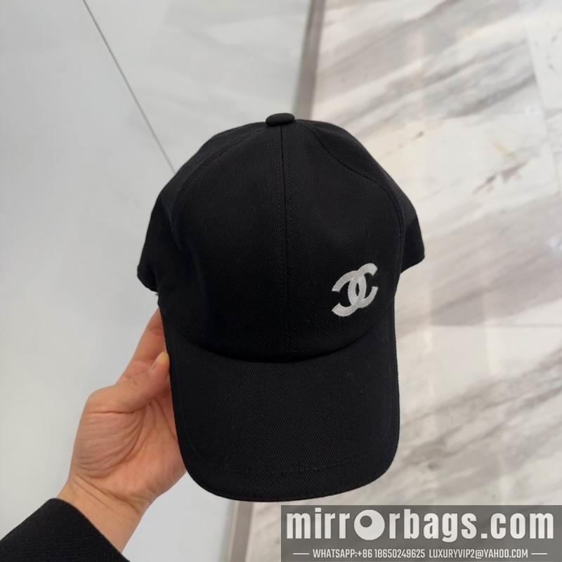Chanel Hat dx40