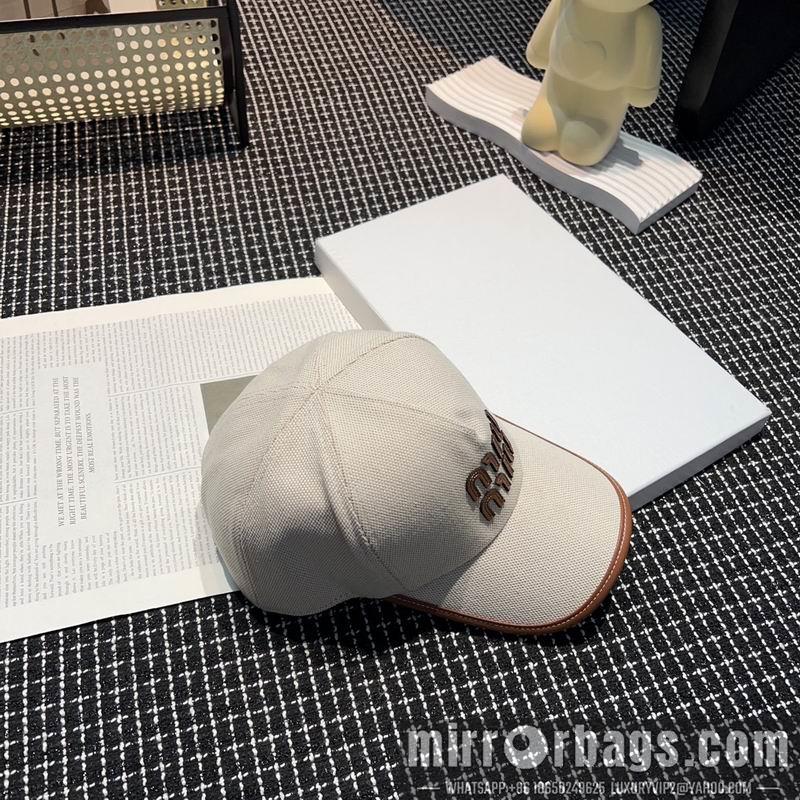 Miumiu Hat dx44