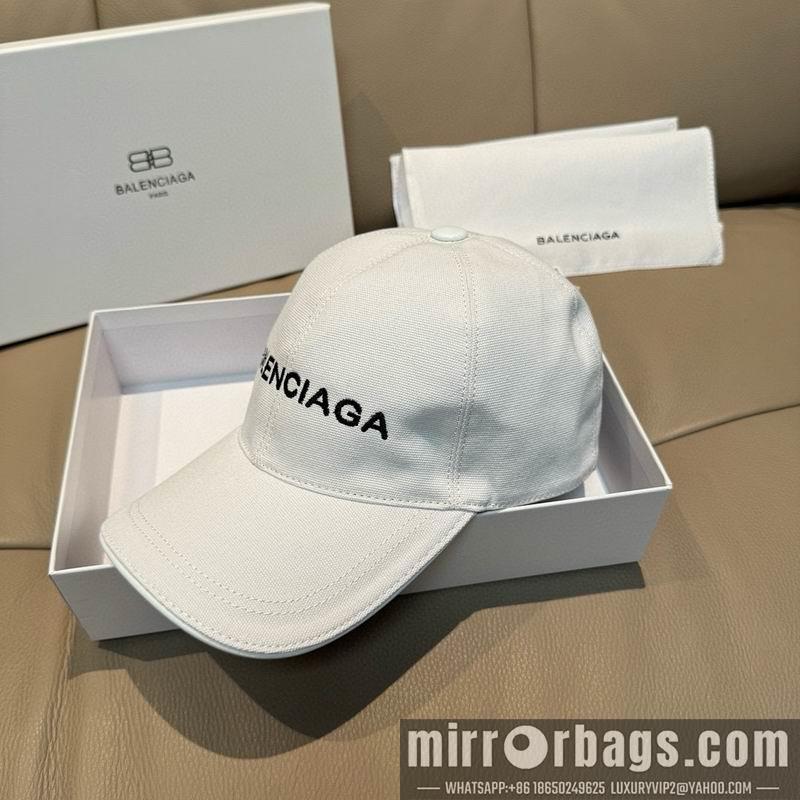 Balenciaga Hat dx79