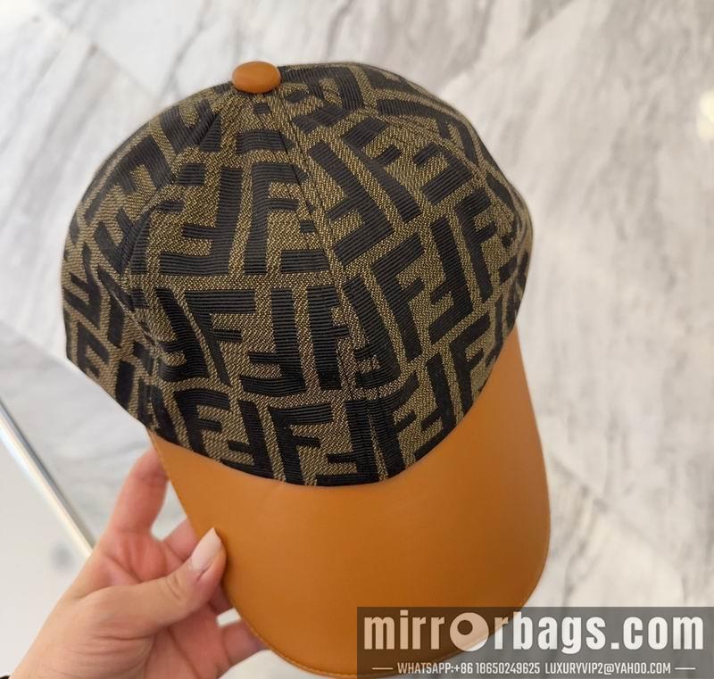 Fendi Hat dx71