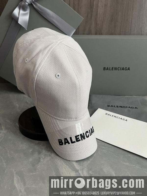 Balenciaga Hat dx41