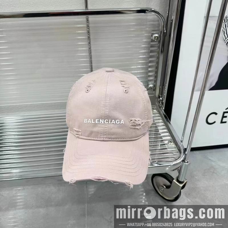 Balenciaga Hat dx38