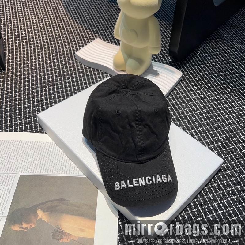 Balenciaga Hat dx24