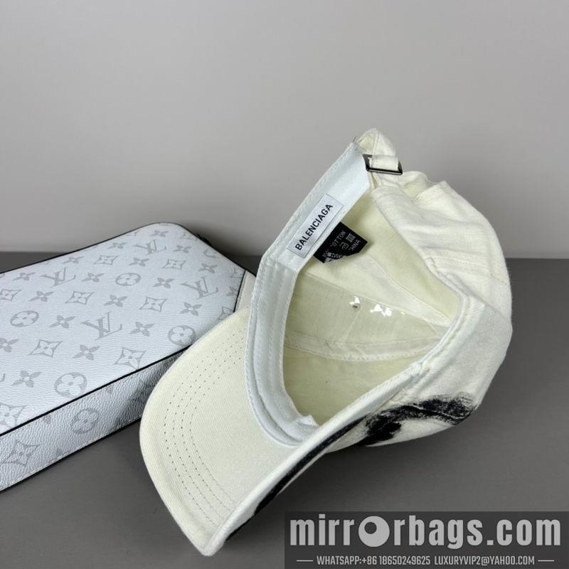 Balenciaga Hat dx34