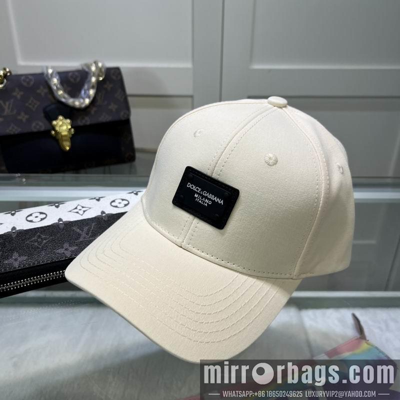DG Hat 061015