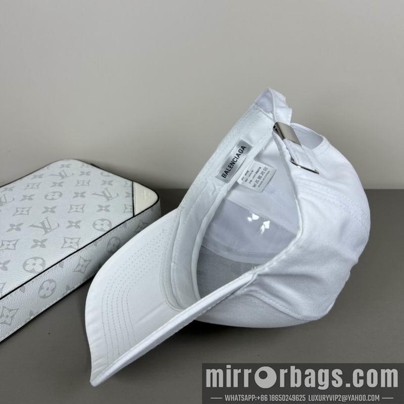 Balenciaga Hat dx47