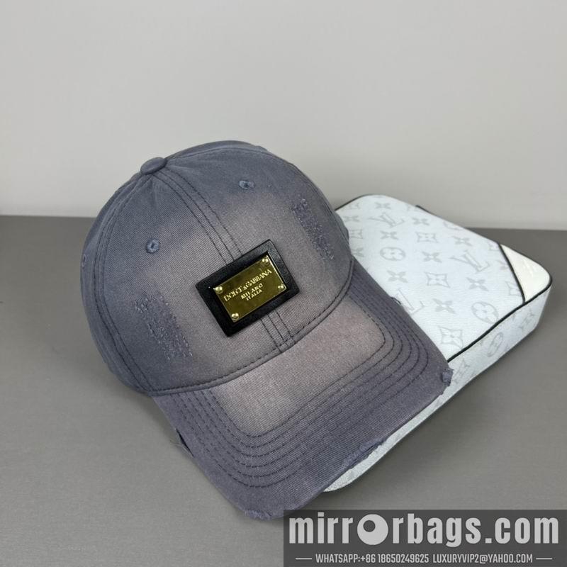 DG Hat dx21