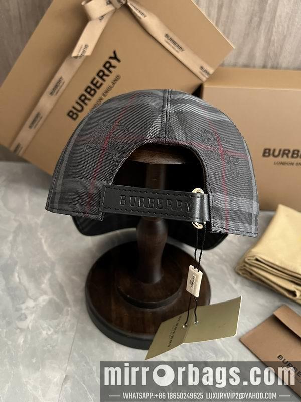Burberry Hat dx39