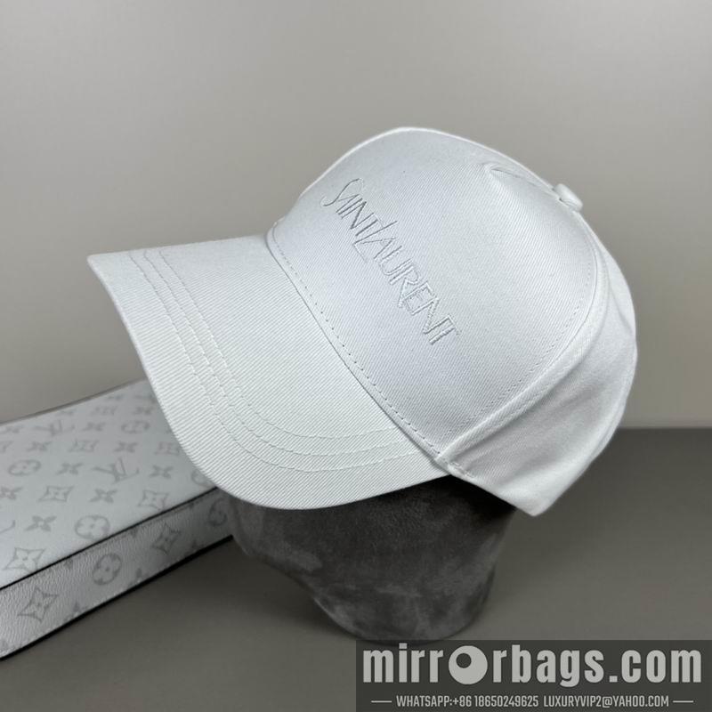 YSL Hat dx37