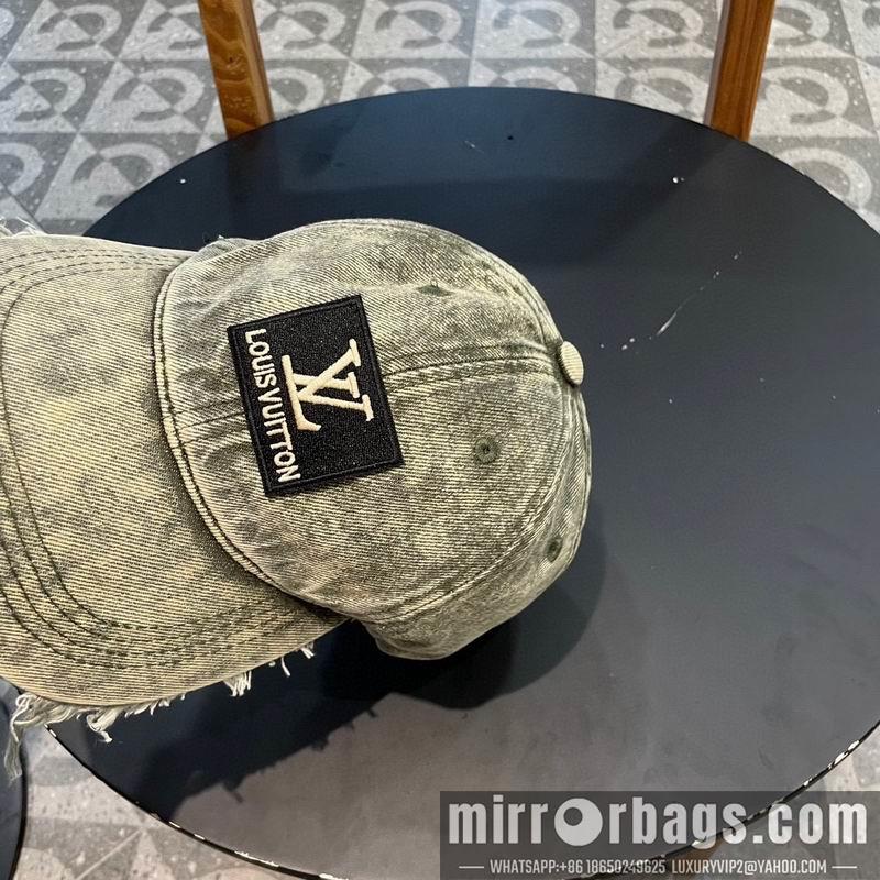 LV Hat 030982