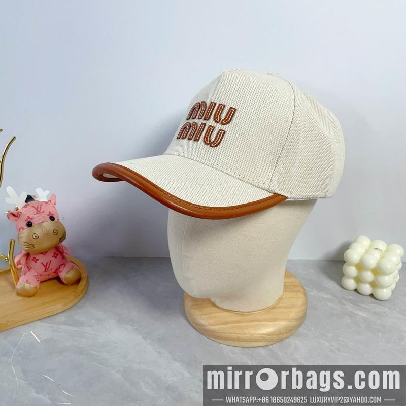 Miumiu Hat dx59