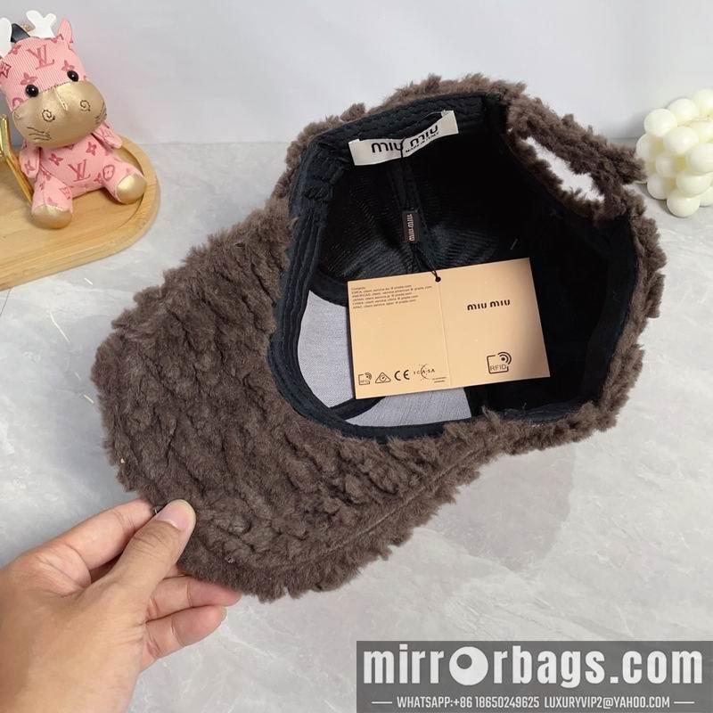 Miumiu Hat dx66
