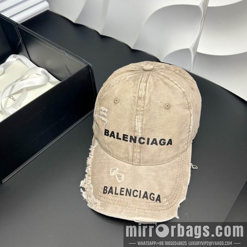 Balenciaga Hat dx10