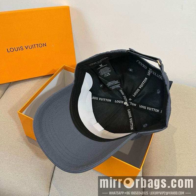 LV Hat dx40