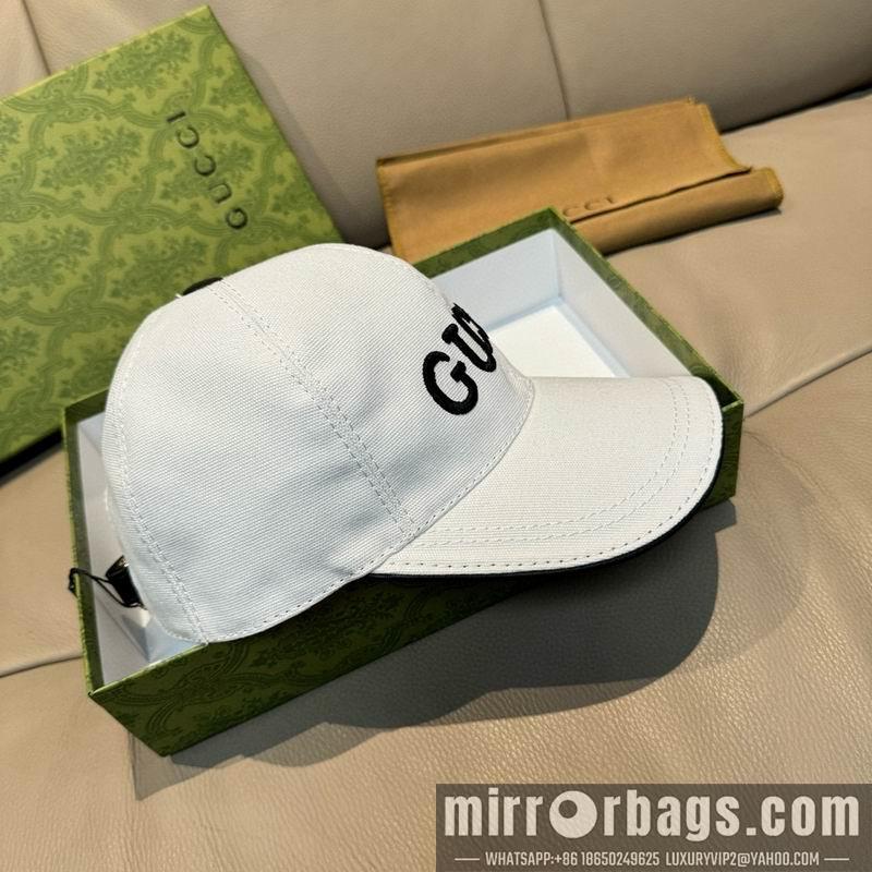 Gucci Hat dx17