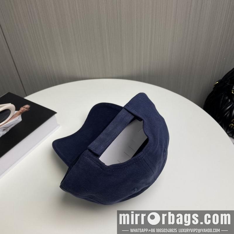 Balenciaga Hat dx85
