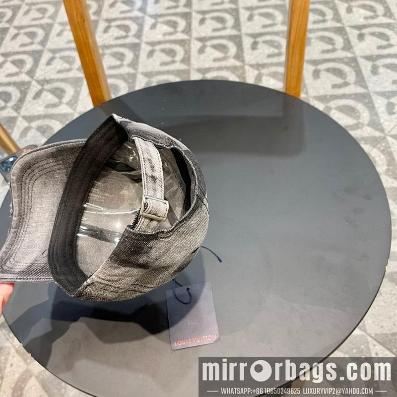 LV Hat 042809