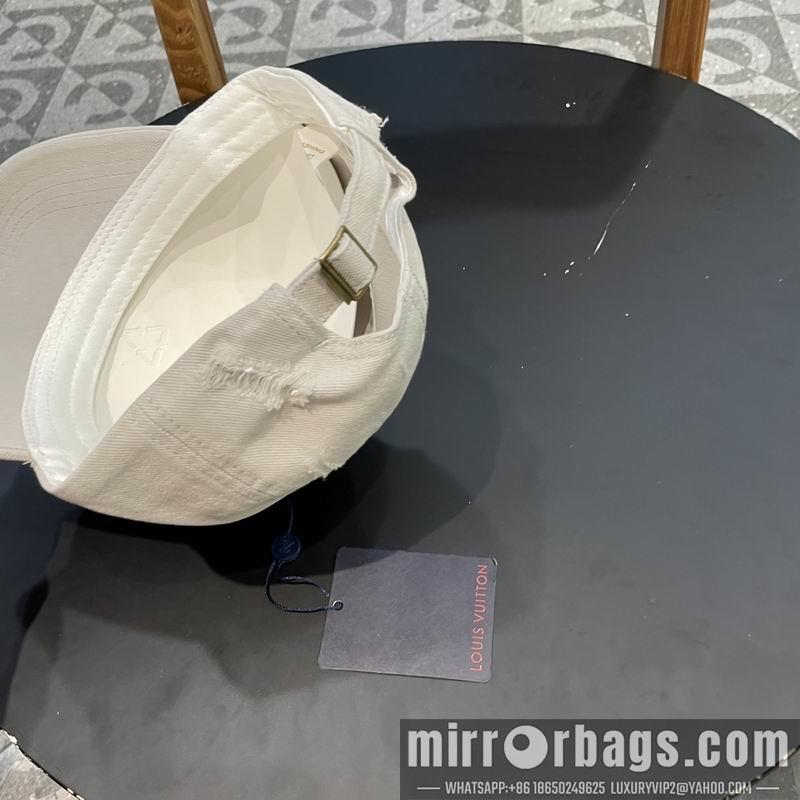LV Hat 050709