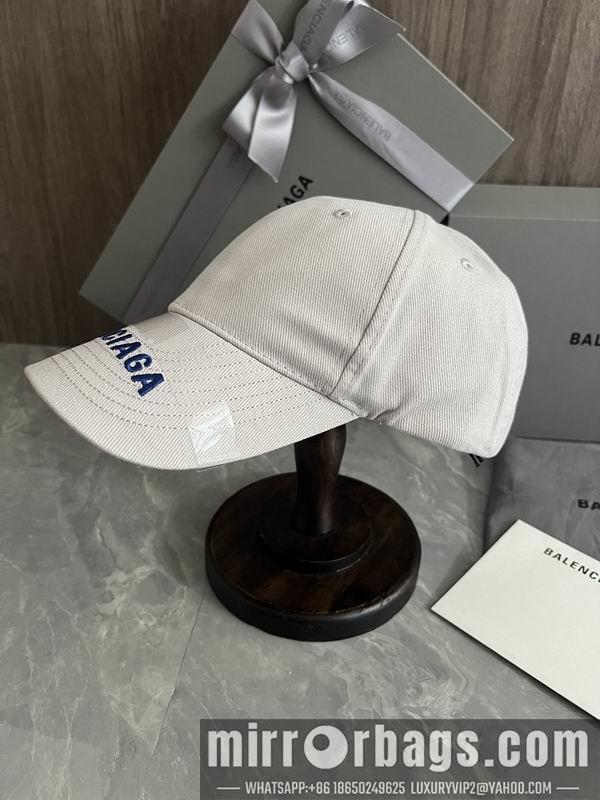 Balenciaga Hat dx41