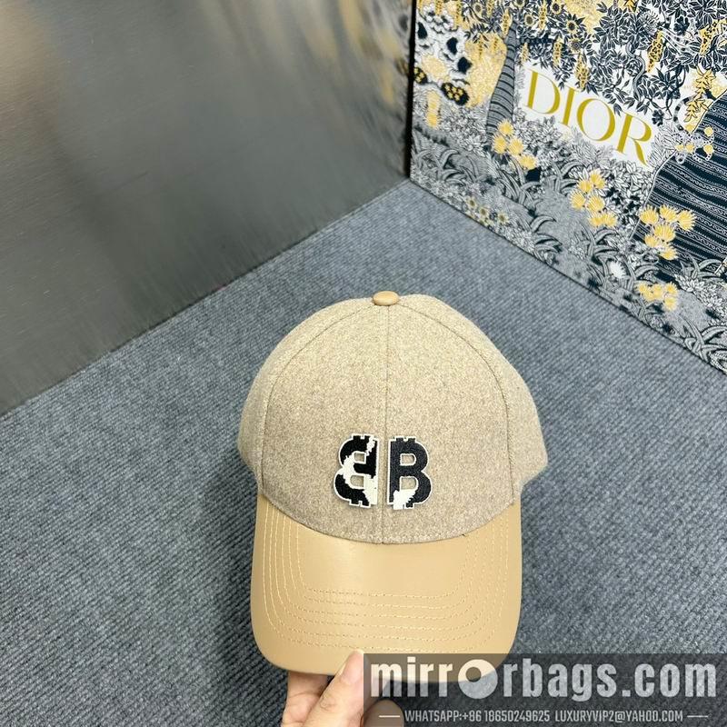 Balenciaga Hat dx114