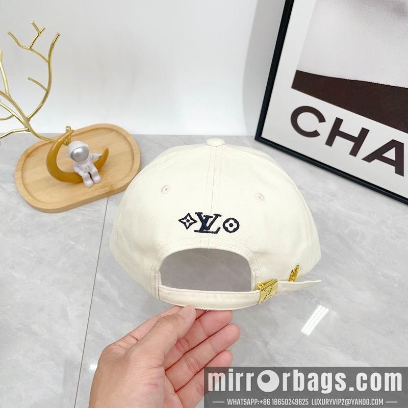 LV Hat dx71