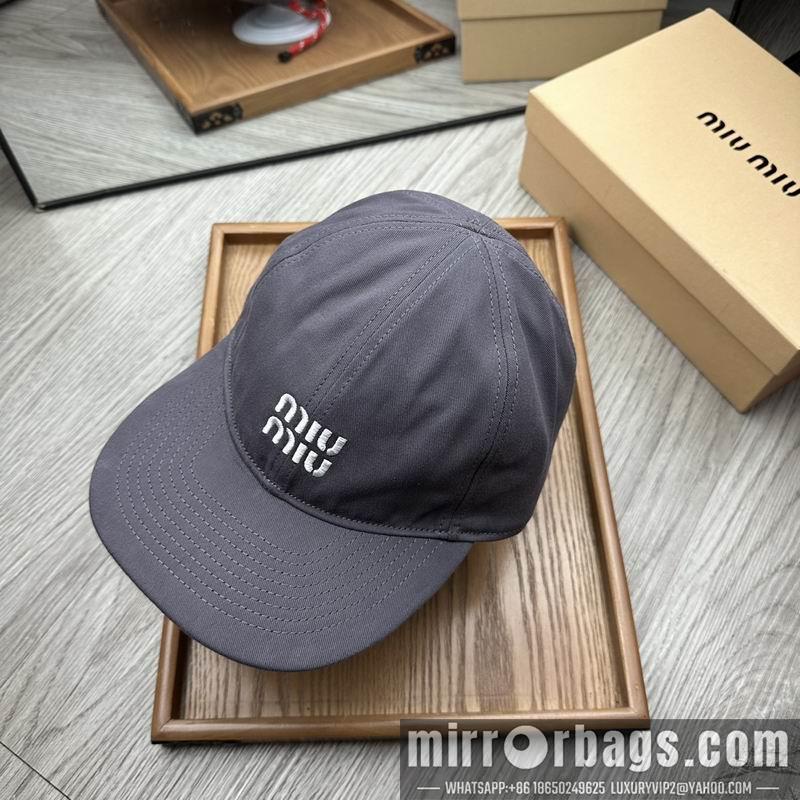 Miumiu Hat dx62
