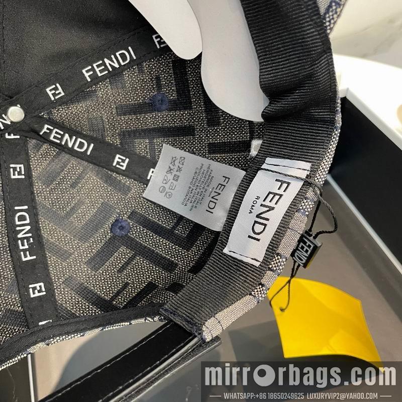 Fendi Hat dx72