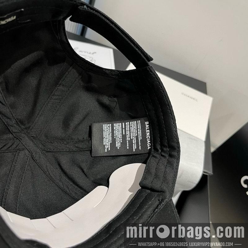 Balenciaga Hat dx42