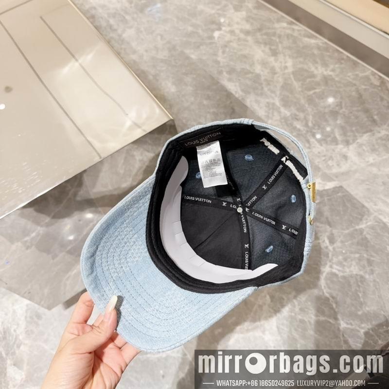 LV Hat 072804