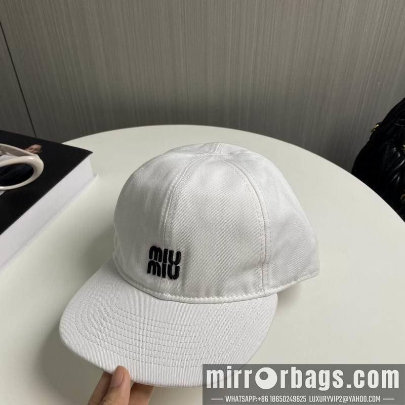 Miumiu Hat dx65