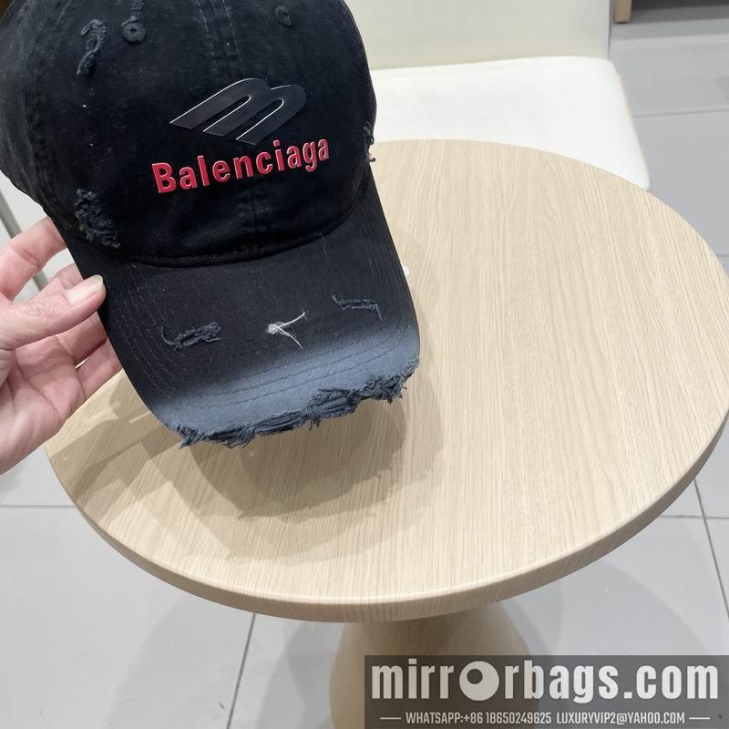 Balenciaga Hat 041402