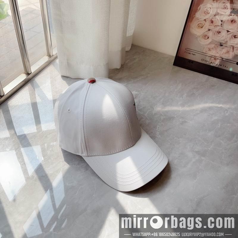 Burberry Hat 041702