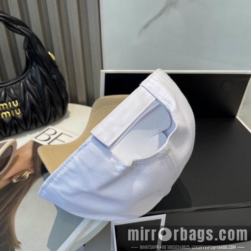 Miumiu Hat dx31