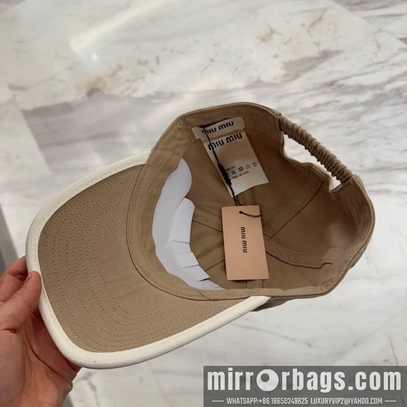 Miumiu Hat dx36