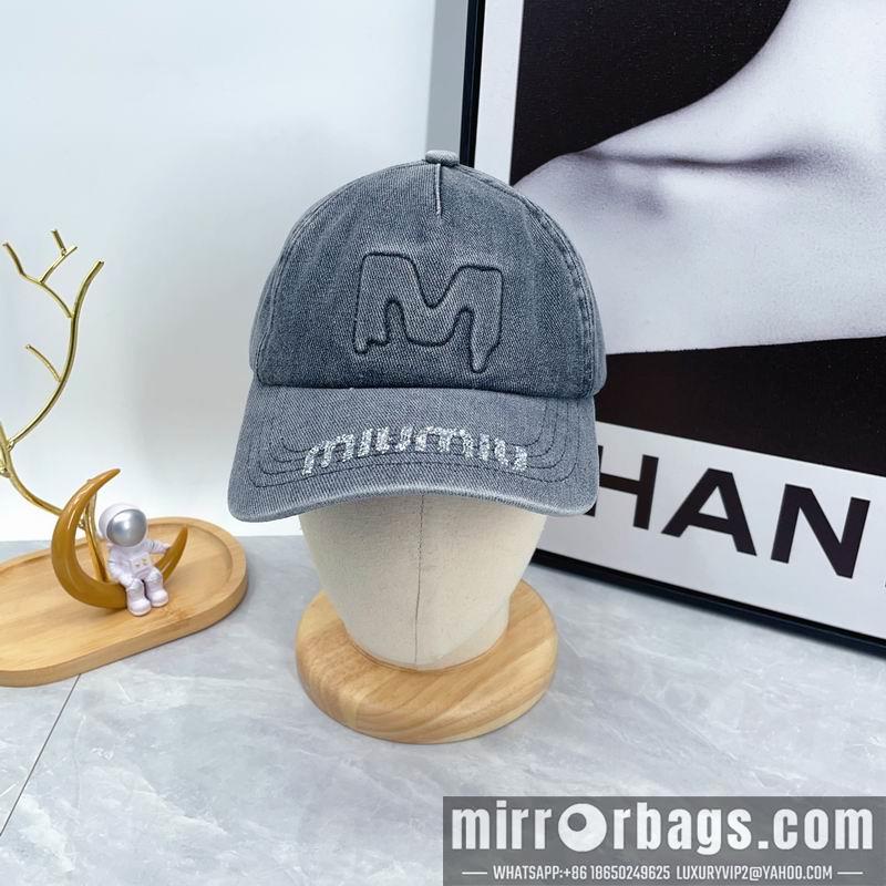 Miumiu Hat dx21