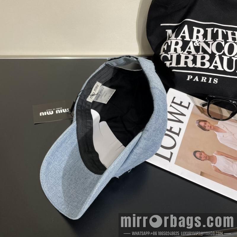 MiuMiu Hat 042702