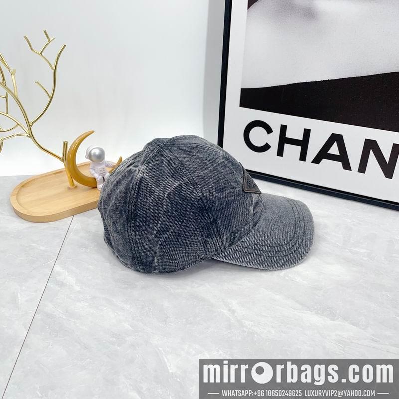 Prada Hat dx28