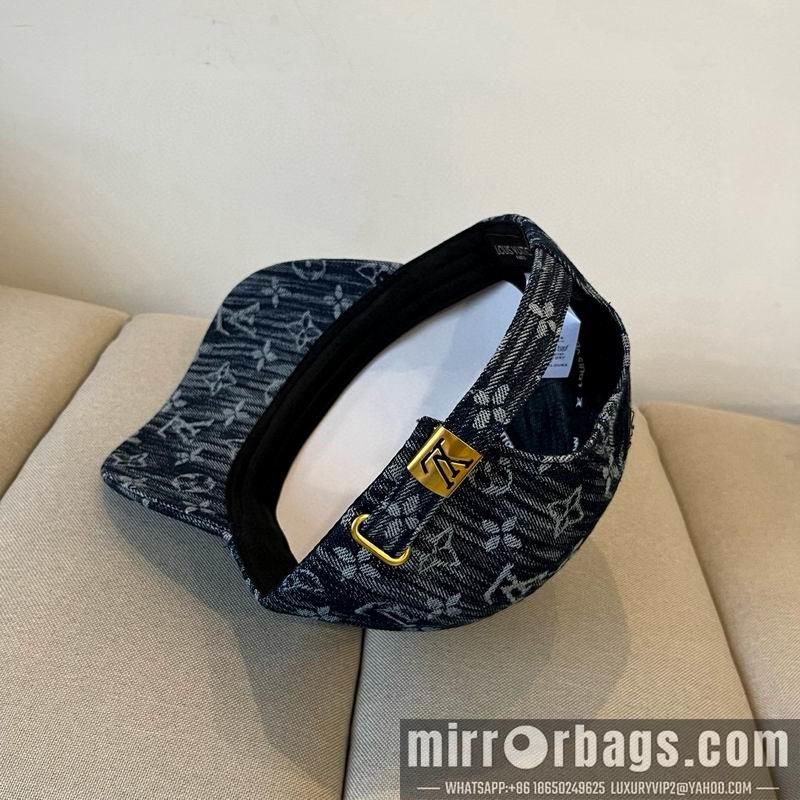 LV Hat dx42