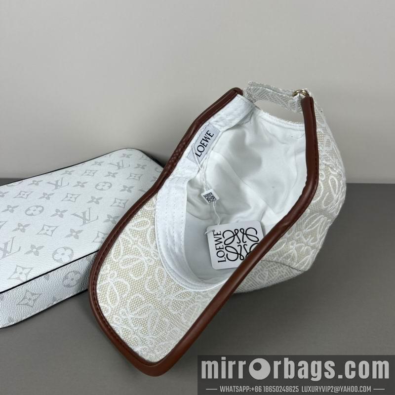 Loewe Hat dx43