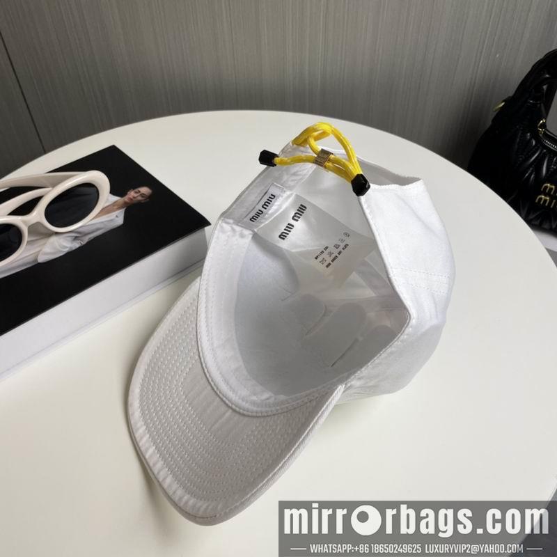 Miumiu Hat 091404