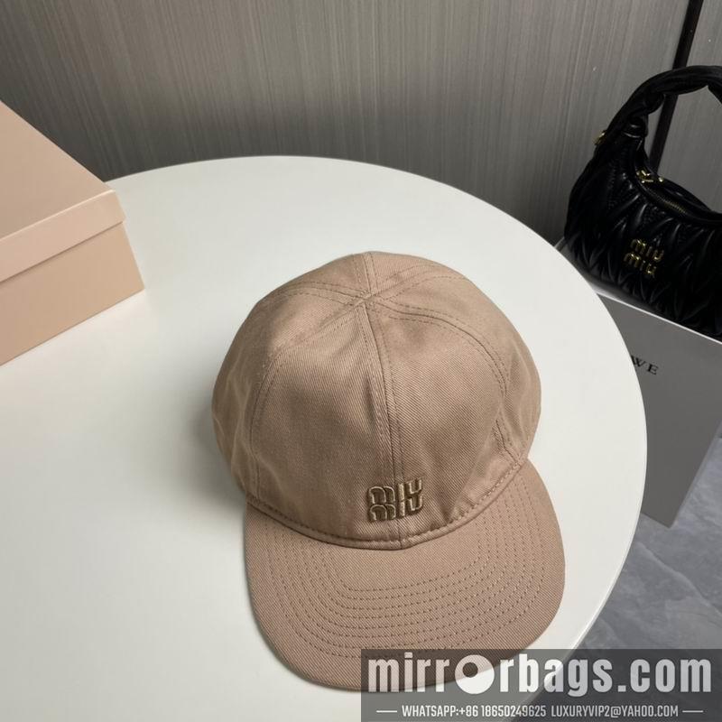 Miumiu Hat dx65