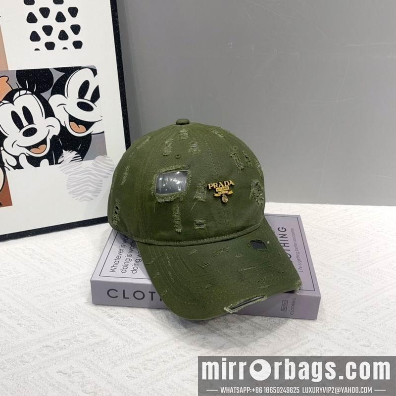 Prada Hat hm02
