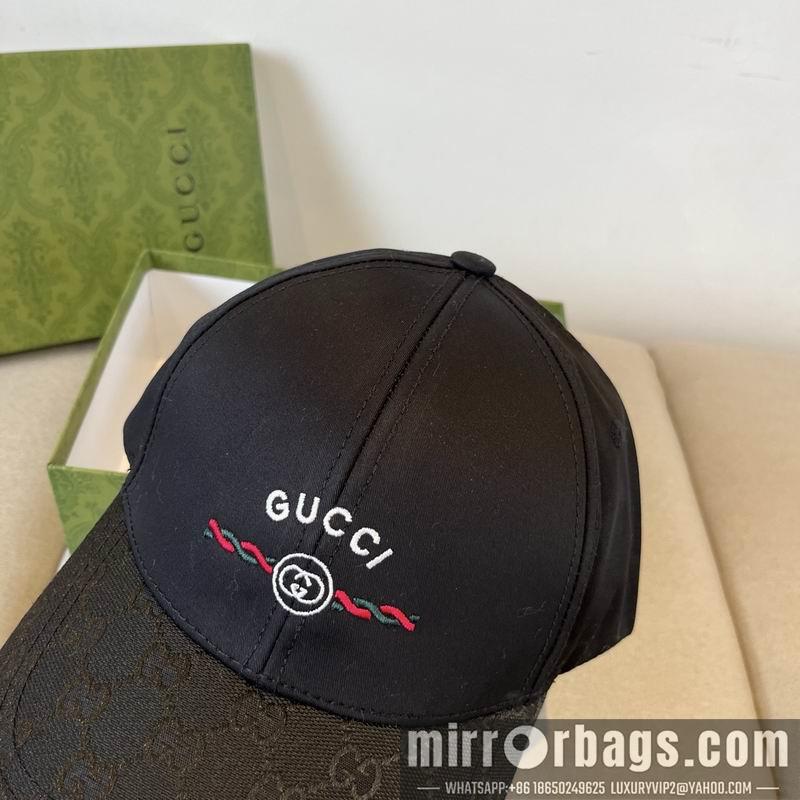 Gucci Hat dx30