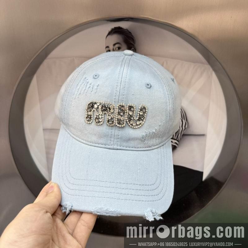 MiuMiu Hat hm08