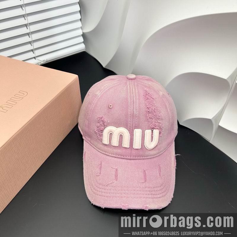 Miumiu Hat hm04
