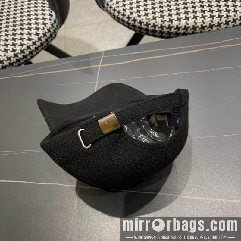 LV Hat 010701