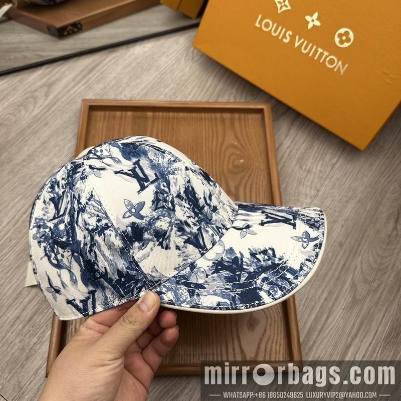 LV Hat dx44