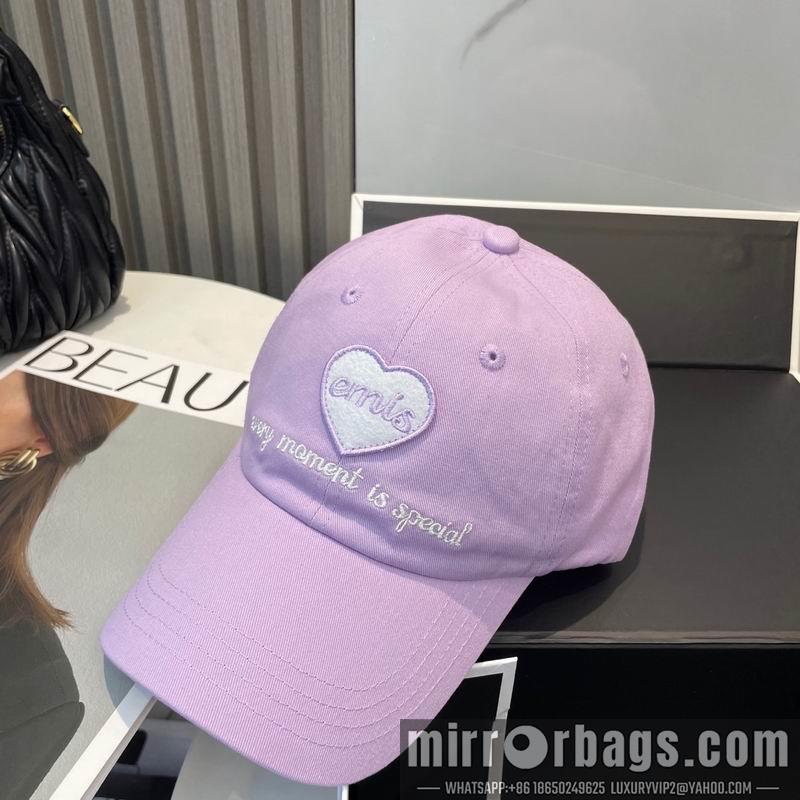 Emis Hat dx09