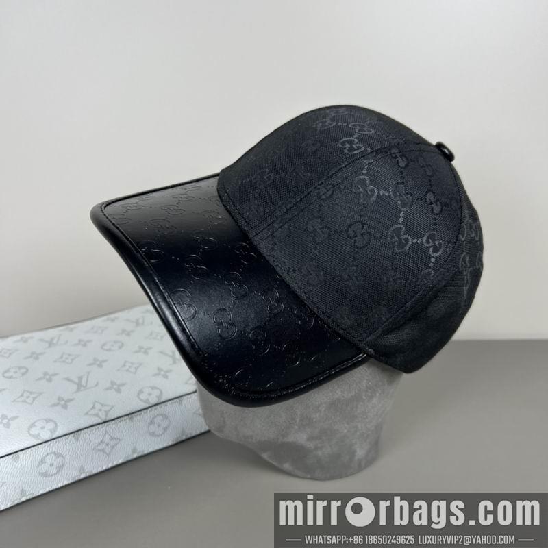 Gucci Hat dx30